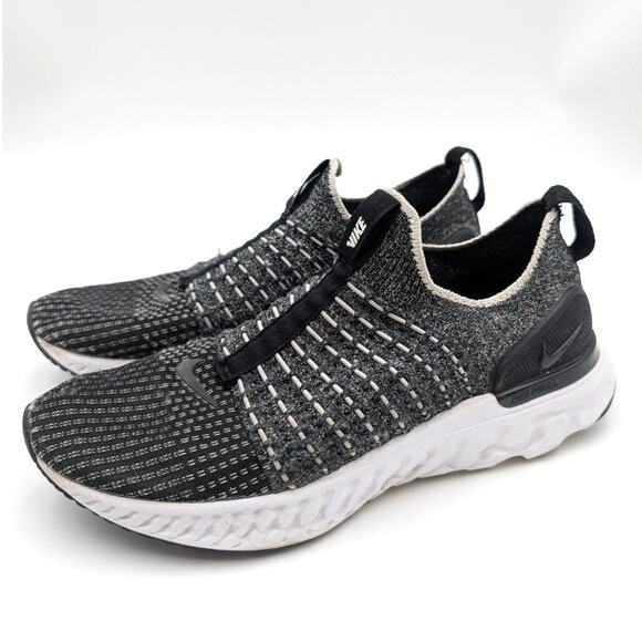 Nike Phantom Run 2 Women's Road Running Shoes Black/White Size US8.5 EU40 - Picture 1 of 9